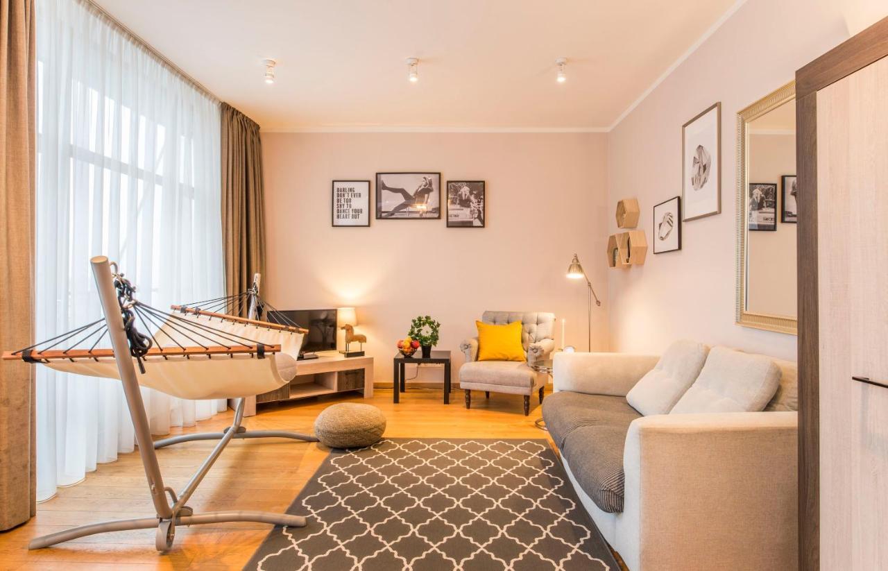 Central 2-Level Penthouse With Terrace And Free Parking 里加 外观 照片