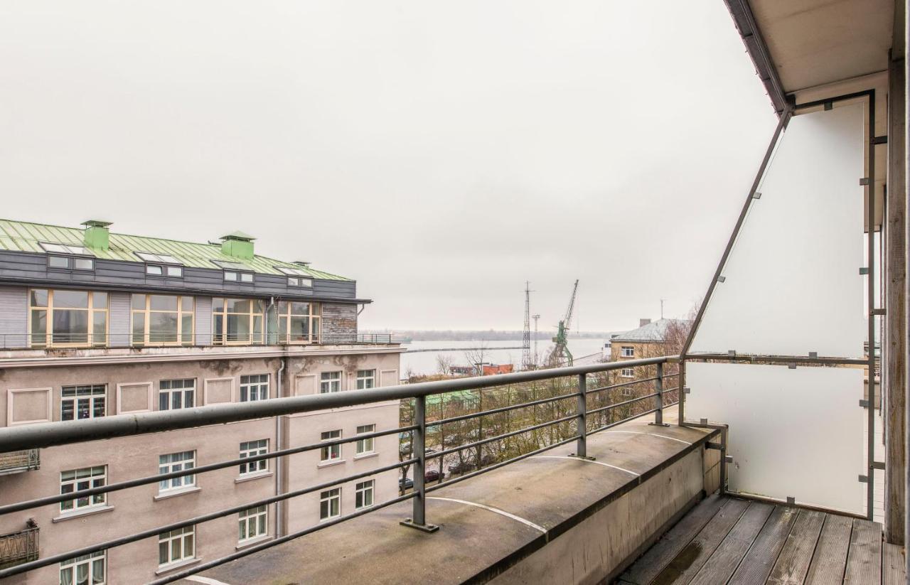 Central 2-Level Penthouse With Terrace And Free Parking 里加 外观 照片