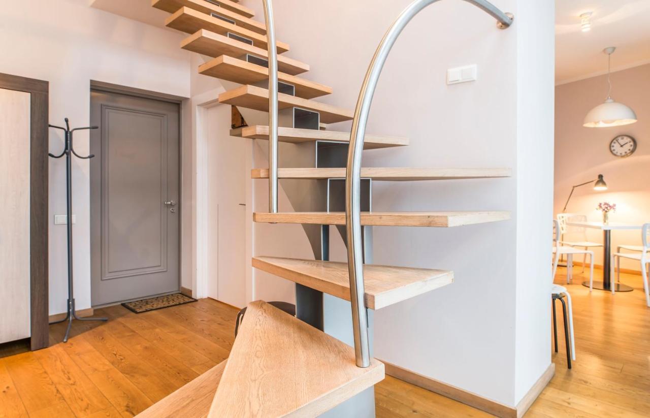 Central 2-Level Penthouse With Terrace And Free Parking 里加 外观 照片